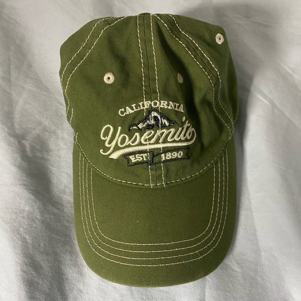 Yosemite hat brand new